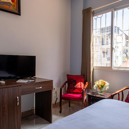Hanoi Capital House & Travel Exterior photo