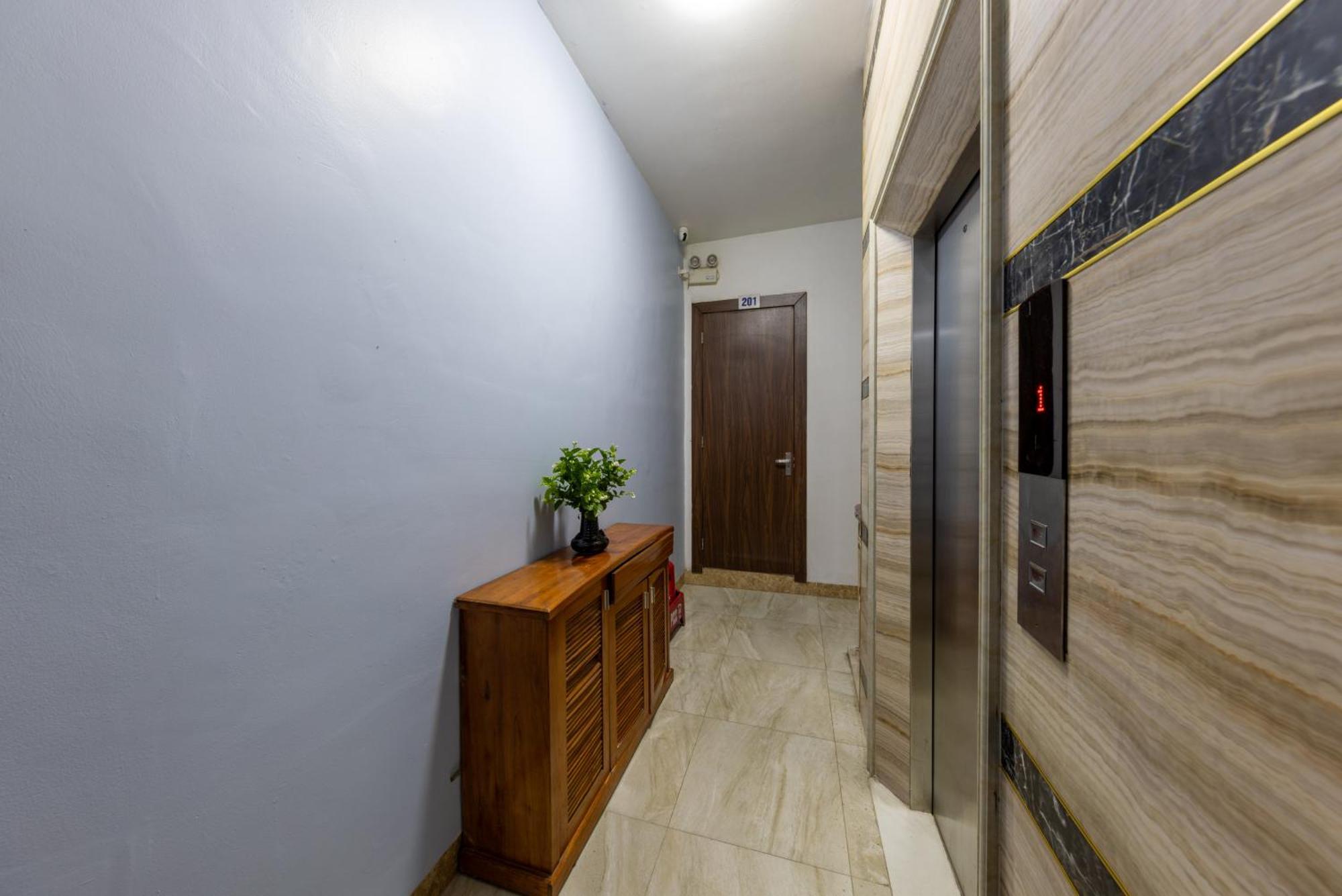 Hanoi Capital House & Travel Exterior photo