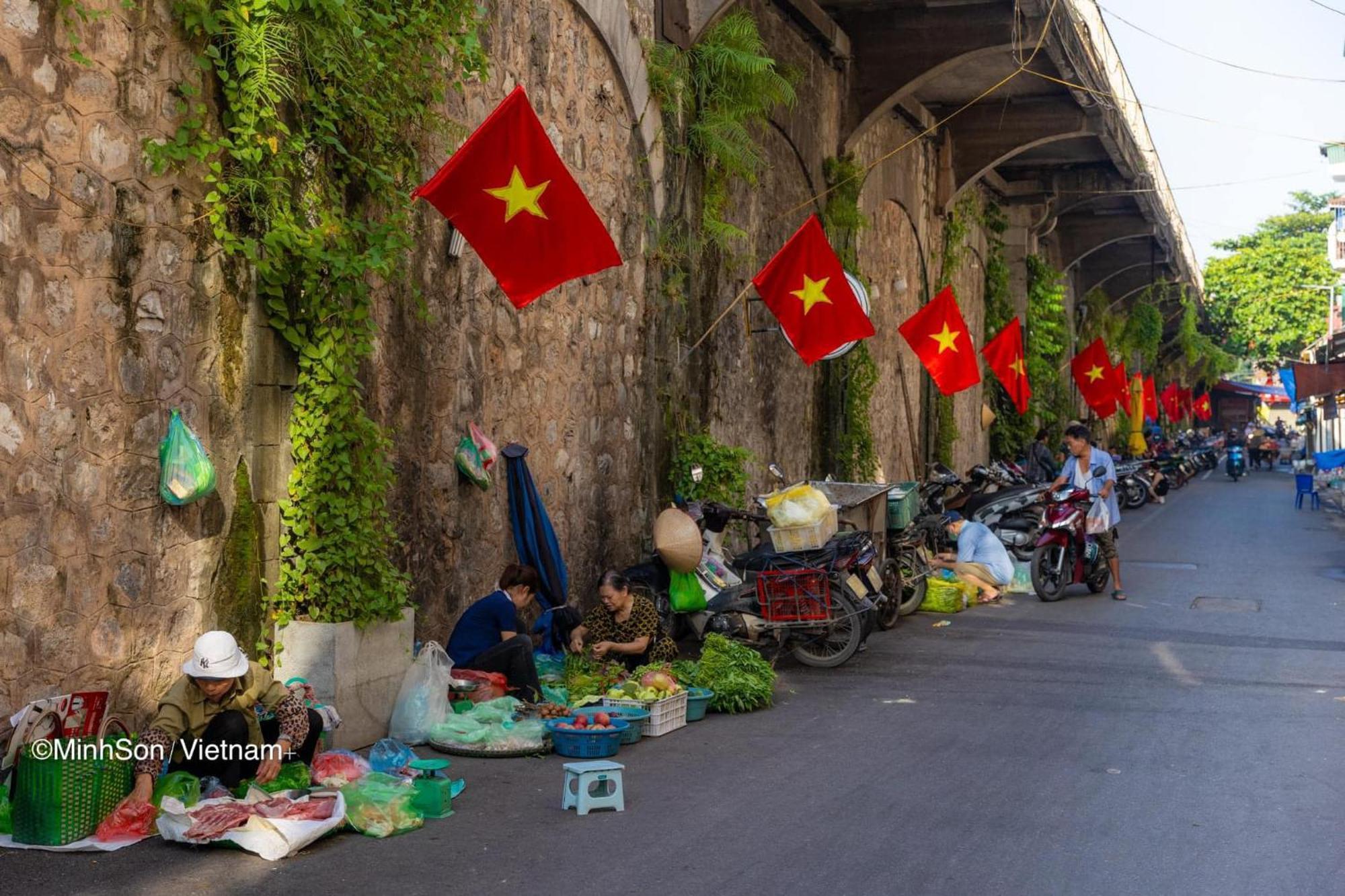 Hanoi Capital House & Travel Exterior photo